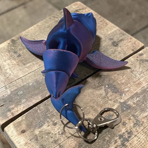 CUSTOM ORDER FOR @HOWEPM Articulated Shark Keychain - Picture 2 of 10